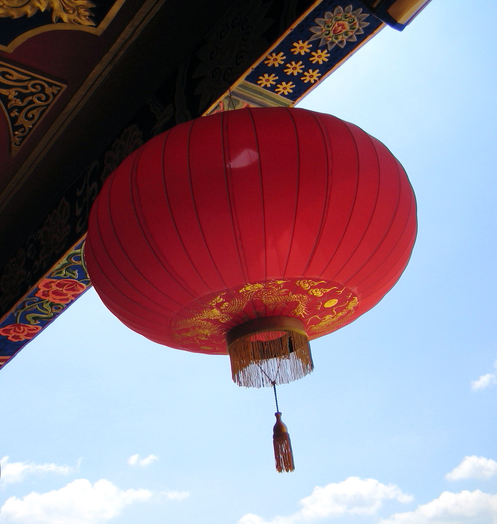 Lantern at Temple of 10000 Buddhas